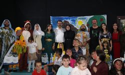 Edremit’te Çocuklar Kürtçe Tiyatro ile Doyasıya Eğlendi