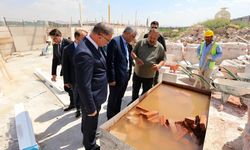 Bakan Yardımcısı Alparslan, Van’daki 750 Yıllık Ulu Cami’de İncelemelerde Bulundu