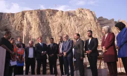 Van’ın Tarihi Ulu Camii Restorasyonla Yeniden Hayat Buluyor