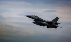 Kiev'de gece yarısı peş peşe patlamalar! Balistik füze alarmı verildi