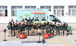 Van’da öğrencilere jandarmadan uygulamalı trafik eğitimi