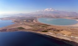 Van Gölü ve Arin Gölü Aynı Kadrajda