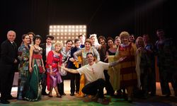 Adile Naşit'in Dostları Aralık'ta Sinemalarda