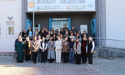 Eşbaşkan Rabia Başak Koç, belediyenin kadın personeli ile bir araya geldi