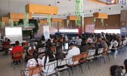 Van'da üniversite adayı öğrencilere seminer düzenlendi