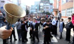 Van'da Öğrenciler Dikkat! 2026-2027 İçin İşte Tüm Tatil Tarihleri
