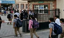 Okullarda Yeni Dönem Başlıyor! Velilerin Cebini Rahatlatacak 7 Yeni Kural