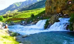Bahçesaray’da Bir Kişi Miks Deresine Düştü: Arama Çalışması Başlatıldı
