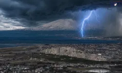 Meteorolojiden İstanbul Uyarısı: 4 Temmuz'da Şemsiyesiz Dışarı Çıkmayın!