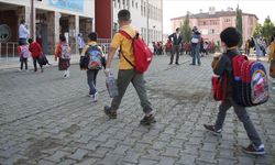 Okullarda Yeni Dönem Başlıyor: Önlük, Randevu ve Sınav Kuralları Değişiyor