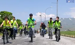 Van Gölü Kıyısında Bağımlılığa Karşı Pedal Çevirdiler
