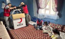 Van’da Kızılay'dan vatandaşa tekerlekli sandalye desteği