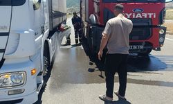 Seyir Halindeki Tır Alevlere Teslim Oldu! Lastik Yangını Korku Dolu Anlar Yaşattı