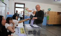 Üç İlde Mini Seçim Yarışı: 10 Bin Seçmen Sandık Başında
