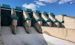 Van'da Koçköprü Barajı Taştı, Tahliyeye Başlandı