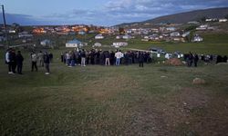 Hakkari’de ölü bulunan 4 çocuk annesi Van’da defnedildi