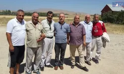 Van'da Binlerce Öğrencinin Hayatına Dokunan Öğretmen Vefat Etti