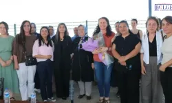 6 Yıl Sonra Cezaevinden Çıkan Belediye Eş Başkanı Van'da Kitlesel Karşılandı