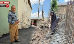 Hakkarili yurttaş evini yıktı, yolu açılmayınca ortada kaldı