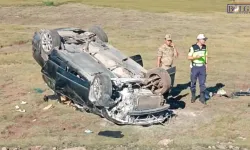 Van'da belediye başkanının kullandığı araç takla attı: 4 yaralı
