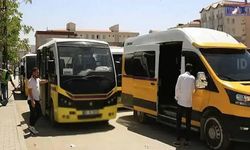 Van’da Minibüslerde Klima Krizi: Yuttaş Şikâyetçi, Başkan Nedeni Açıkladı