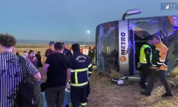 Can Pazarı! Çift Katlı Yolcu Otobüsü Devrildi: 46 Yaralı