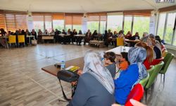 Edremit Sahili Müzikle Şenlendi! Van Türküleri Geceye Damga Vurdu