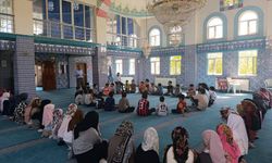Edremit'te Yaz Kur'an Kursu Öğrencilerine Hazreti Peygamber Semineri