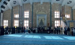 Kur’an kursu öğrencileri hadis-i şerifleri ezbere okudu
