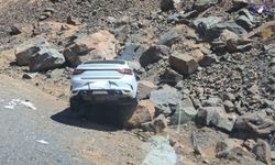 Hakkari-Çukurca Yolunda Feci Kaza: Aynı Aileden 3 Kişi Yaralandı