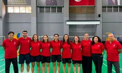 Milli sporcular dünya sahnesinde: Badminton Milli Takımı Hindistan yolcusu