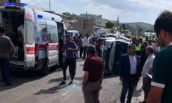 Van’da aile minibüsü kazaya karıştı: Yaralılar var