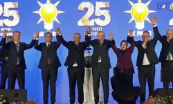 Erdoğan Rozetlerini Taktı: 3 Milletvekili ve 7 Belediye Başkanı AK Parti’de
