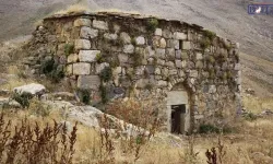 Van’da mezarlıktan çıkan insan kemikleri çöpe atıldı iddiası