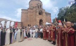 Van Akdamar Adası’nda Ayin Sonrası Dikkat Çeken Eksiklik
