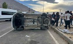 Van’da iki araç çarpıştı: 3 yaralı