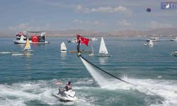 Van’da GölFest heyecanı: Gençler su sporlarında buluştu