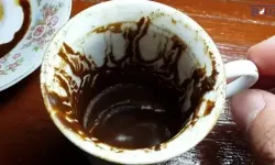 Kahve falı nasıl ortaya çıktı? Fincanın dibindeki telve yüzyıllardır ne anlatıyor?