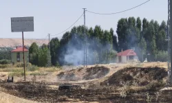 Van'da  yangın paniği! Ekipler kısa sürede söndürdü