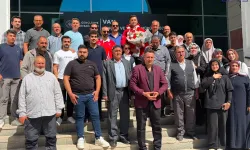 Vanlı Furkan Bilici dünya şampiyonu oldu! Davul zurnayla karşılandı