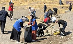 Van Gölü kıyısında alarm veren görüntü! 100 kişi seferber oldu