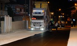 İpekyolu’nda gece asfalt mesaisi: Mahalle sakinlerinin yol sorunu çözüldü
