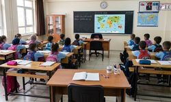 Van'da birinci sınıflar evde kaldı! Öğretmen yok