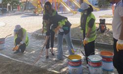 Kadın Emeğiyle Muradiye’nin Parkları Yenileniyor
