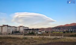 Bitlis'te UFO'ya benzeyen mercek bulutu şaşırttı