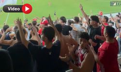 Vanspor Antalya maçında tribünlerinde dikkat çeken Bursa tezahüratı