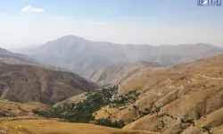 Van’da 3 bin 800 rakımda yol mesaisi! 4 yerleşim yerine ulaşım sağlanacak
