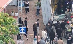 Esenyurt’ta Kamyon Kasasındaki Cam İşçilerin Üzerine Devrildi