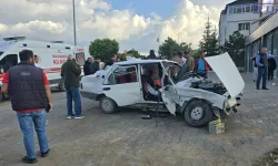 Van’da iki otomobil çarpıştı: 6 yaralı