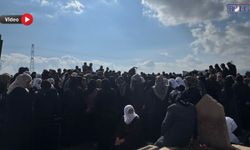 Ağrı’da can veren 5 kişilik Vanlı aile Küpkıran’da toprağa verildi!